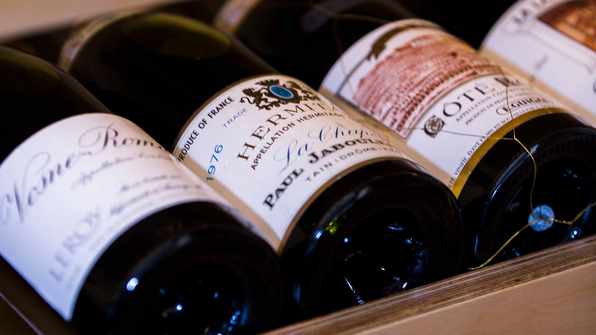 https://www.wineinvestment.com/assets/storage_header.jpg